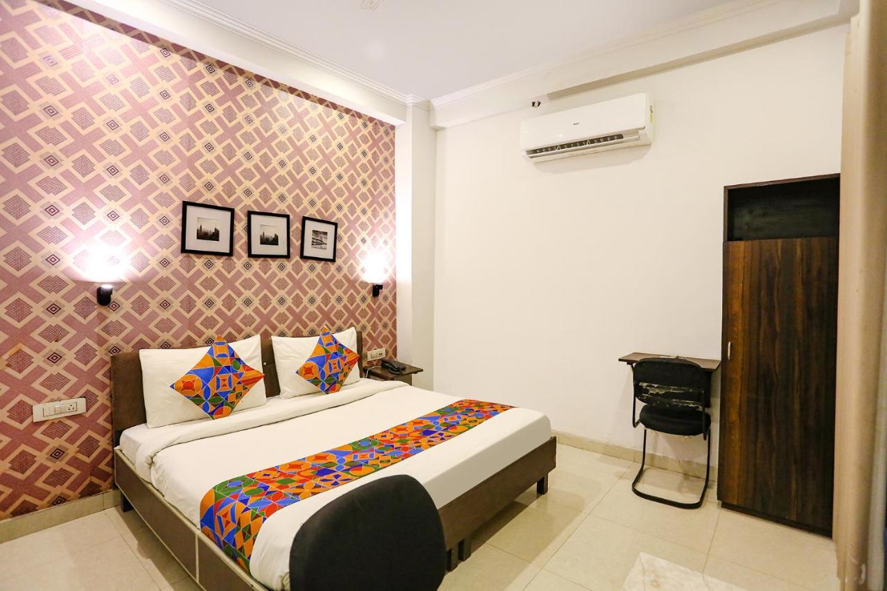 Fabhotel Novel Suites - Nr Yashobhoomi Convention Centre Нью-Дели Экстерьер фото